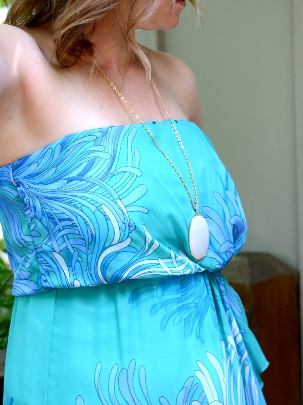 Want to know how to look great in a strapless summer dress? Here are my tips and tricks so you look awesome in every summer dress, regardless of your breast or clothing size. Plus, Style and Fashion Trends for Over 35 Year Olds.