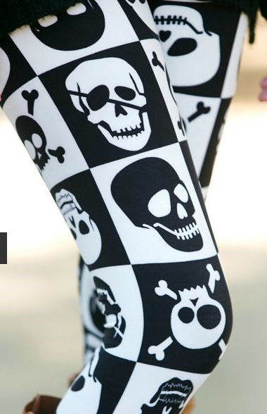 White Plum Skull Leggings