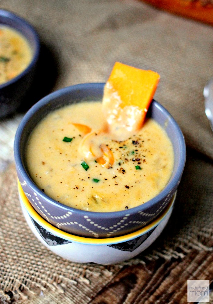This slow cooker apple beer cheese soup recipe is sweet, bitter and creamy all in one bite. Serve with crusty bread for a meal the whole family will enjoy. Plus, the soup is SUPER QUICK to make and cook. Make in the AM for lunch of afternoon for dinner.