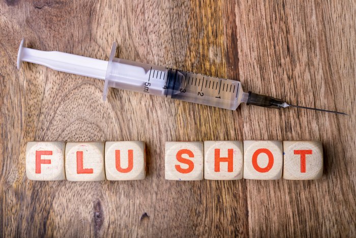 Do you have all the facts behind family flu shots? Have you done the research? It may surprise you. #CMHMoms